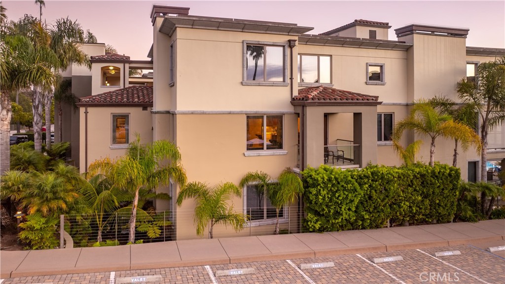 2727 Shell Beach Road, Unit 327 Pismo Beach, CA 93449 - Photo 4 of 67 middle unit