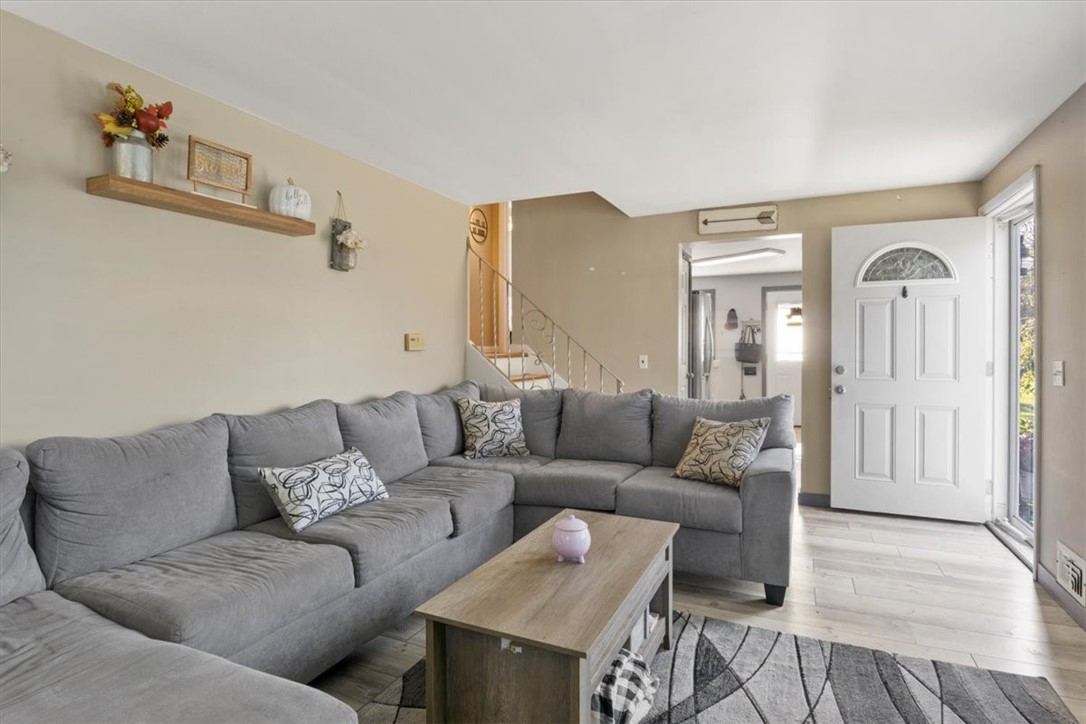 309 Lowden Point Road Greece, NY 14612 - Photo 11 of 32