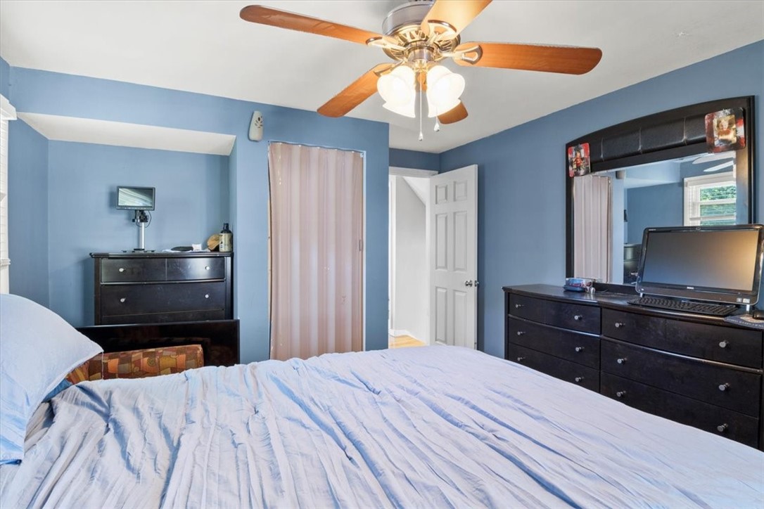 309 Lowden Point Road Greece, NY 14612 - Photo 14 of 32