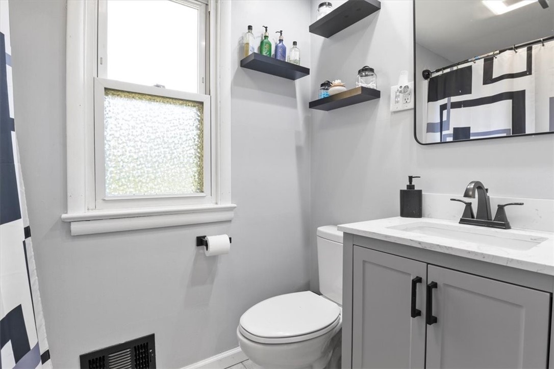 309 Lowden Point Road Greece, NY 14612 - Photo 15 of 32