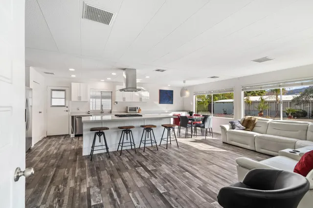 $139,900 | 513 Cerritos Way, Cathedral City, CA 92234