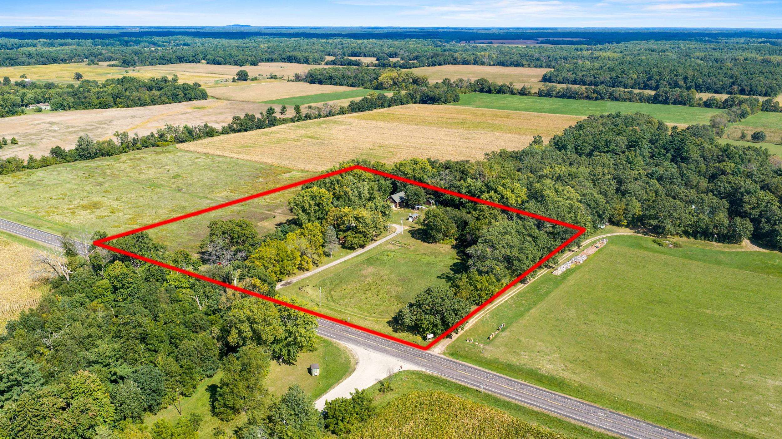 1446 County Rd Z Arkdale, WI 54613 - Photo 4 of 66 Gallery Image 4