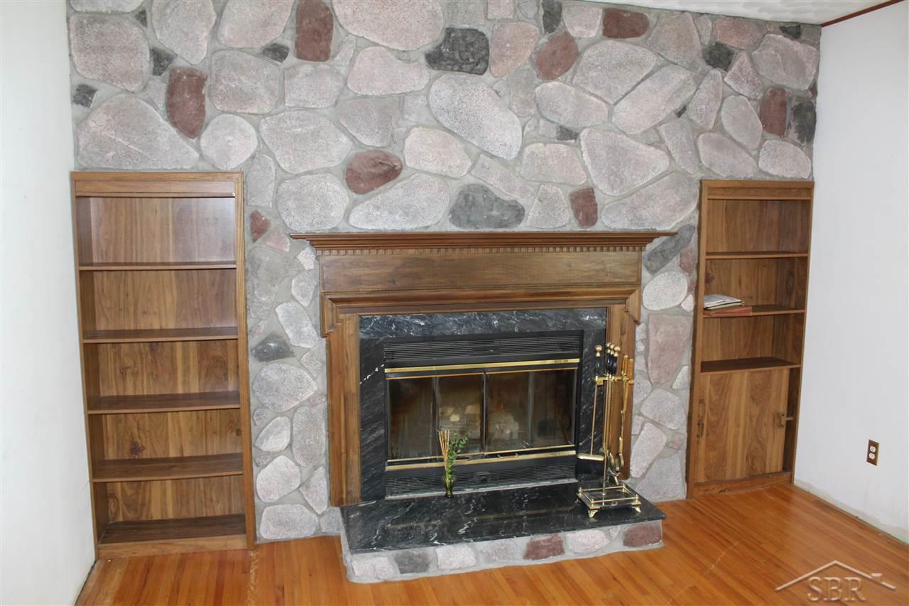 11554 Bell Burt, MI 48417 - Photo 2 of 19 31320333-1.JPG