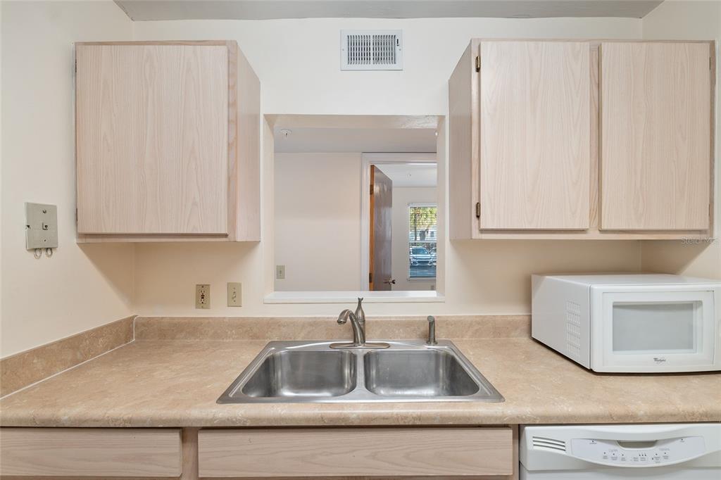 2360 Southwest Archer Road, Unit 706 Gainesville, FL 32608 - Photo 18 of 35