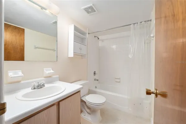 $155,000 | 2360 Southwest Archer Road, Unit 706, Gainesville, FL 32608