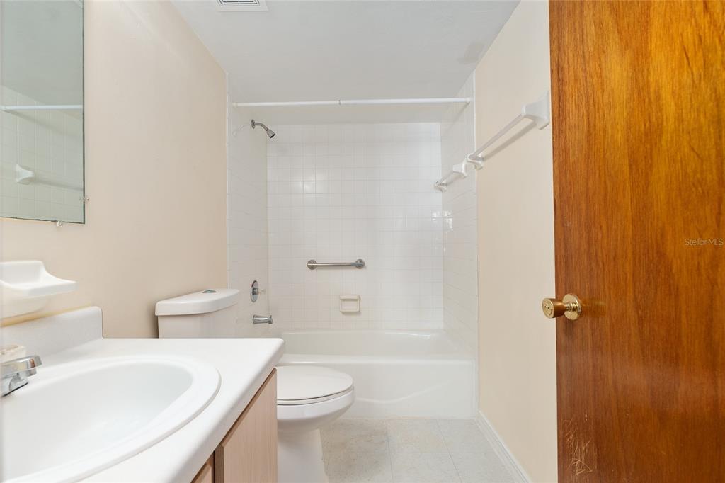 2360 Southwest Archer Road, Unit 706 Gainesville, FL 32608 - Photo 29 of 35