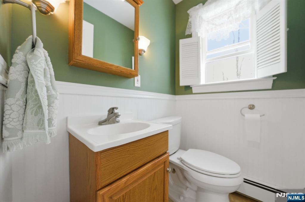 32 Pine Hill Road Mahwah, NJ 07430 - Photo 12 of 40