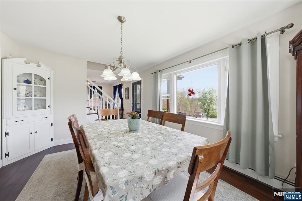 32 Pine Hill Road Mahwah, NJ 07430 - Photo 13 of 40