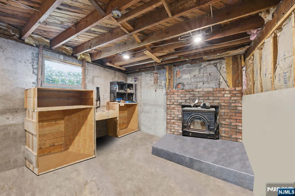 32 Pine Hill Road Mahwah, NJ 07430 - Photo 23 of 40