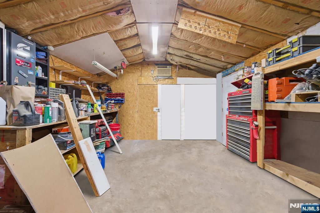 32 Pine Hill Road Mahwah, NJ 07430 - Photo 26 of 40