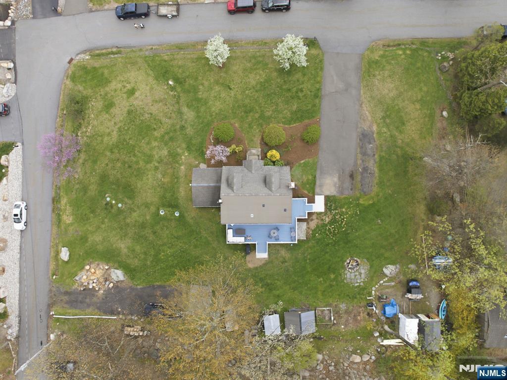 32 Pine Hill Road Mahwah, NJ 07430 - Photo 33 of 40