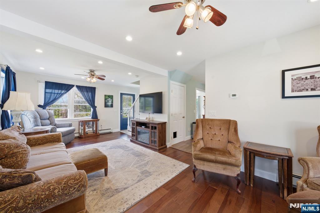 32 Pine Hill Road Mahwah, NJ 07430 - Photo 8 of 40