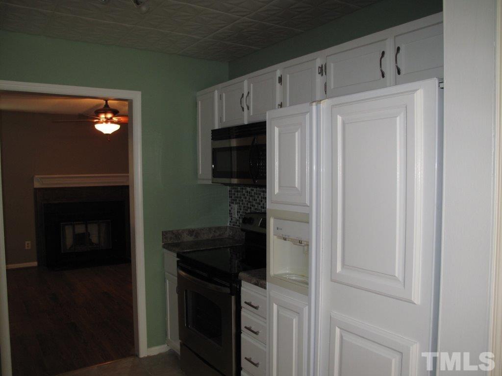 8247 Merriweather Circle Raleigh, NC 27616 - Photo 6 of 24