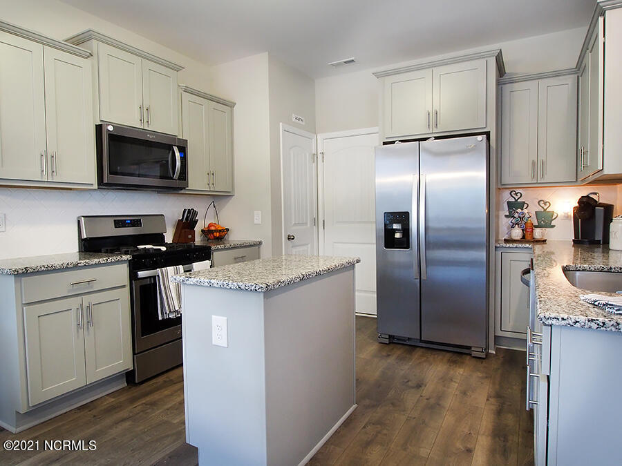 192 Sandy Springs Road Aberdeen, NC 28315 - Photo 17 of 47 kit3