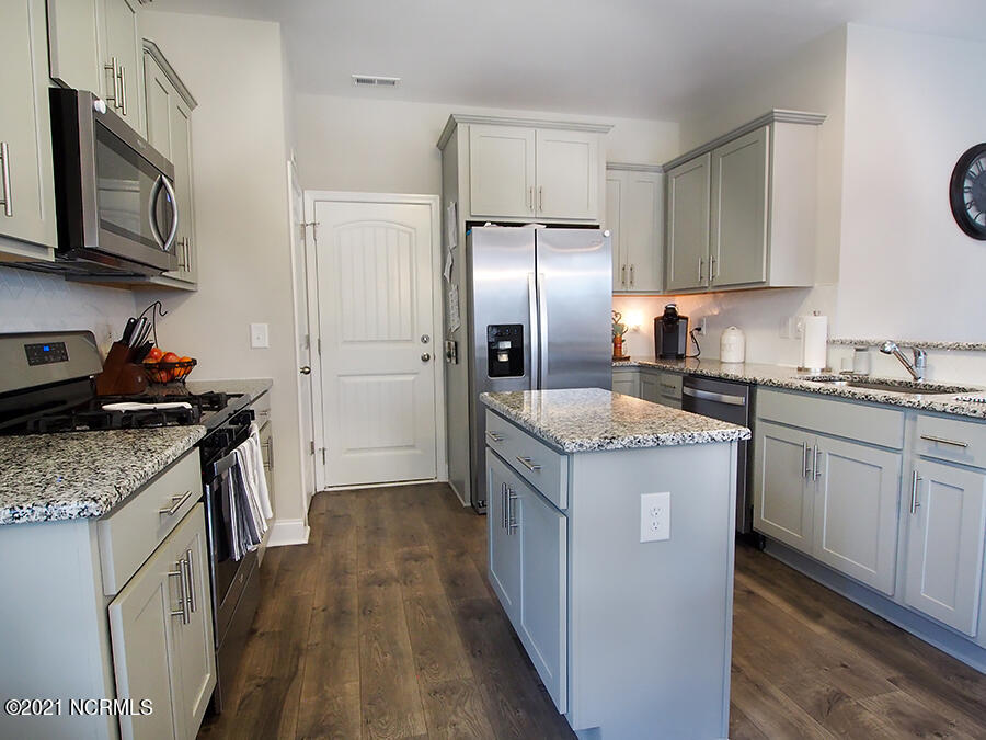 192 Sandy Springs Road Aberdeen, NC 28315 - Photo 18 of 47 kit4