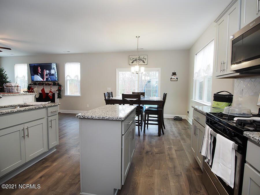 192 Sandy Springs Road Aberdeen, NC 28315 - Photo 22 of 47 kit12