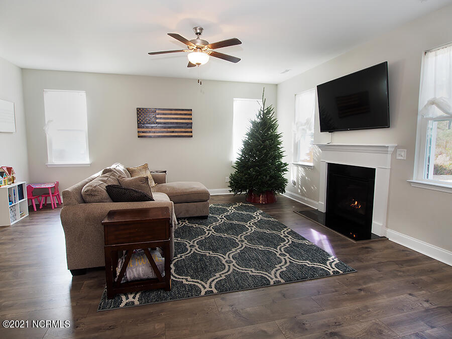 192 Sandy Springs Road Aberdeen, NC 28315 - Photo 25 of 47 living4