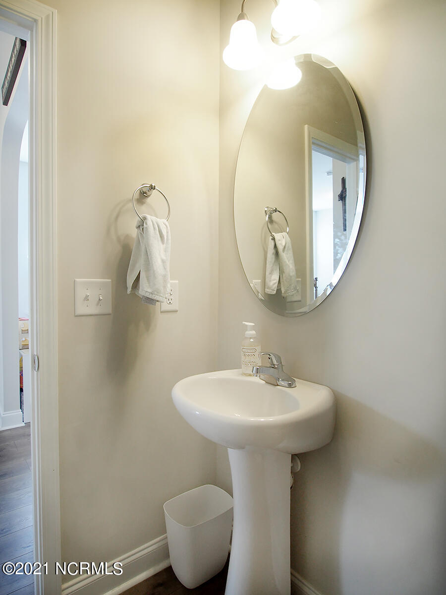 192 Sandy Springs Road Aberdeen, NC 28315 - Photo 34 of 47 powder1