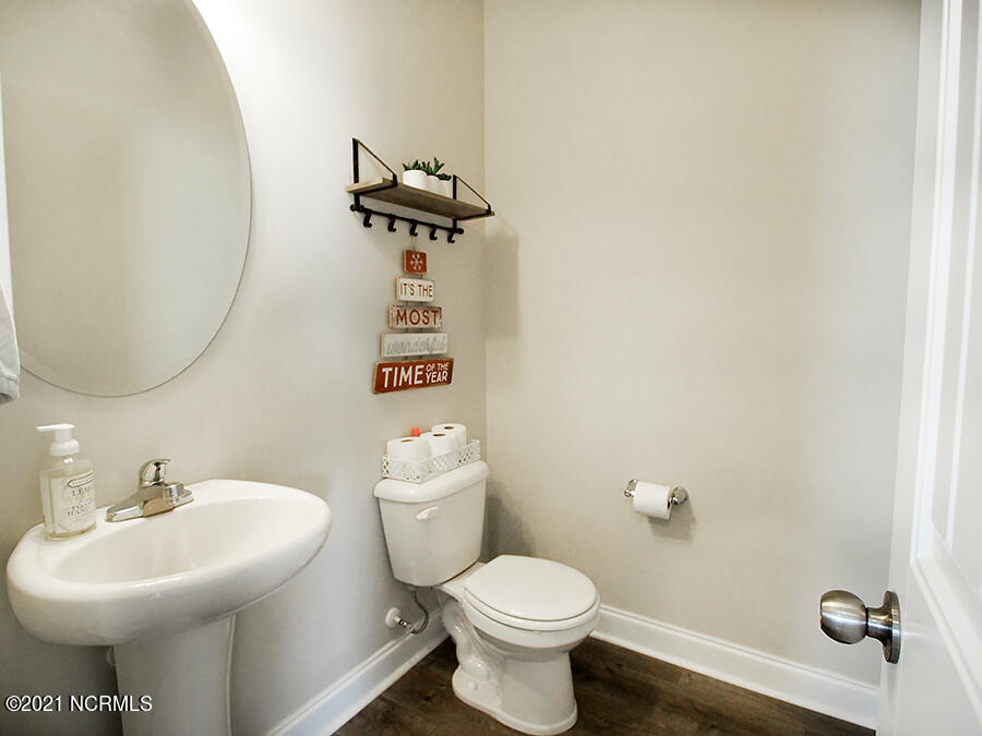 192 Sandy Springs Road Aberdeen, NC 28315 - Photo 35 of 47 powder2