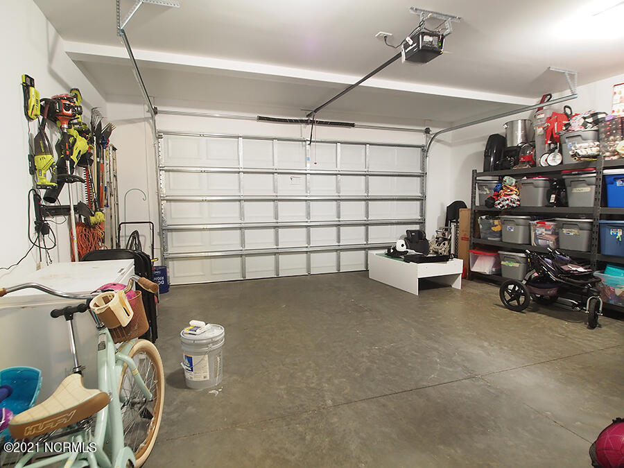 192 Sandy Springs Road Aberdeen, NC 28315 - Photo 43 of 47 garage1