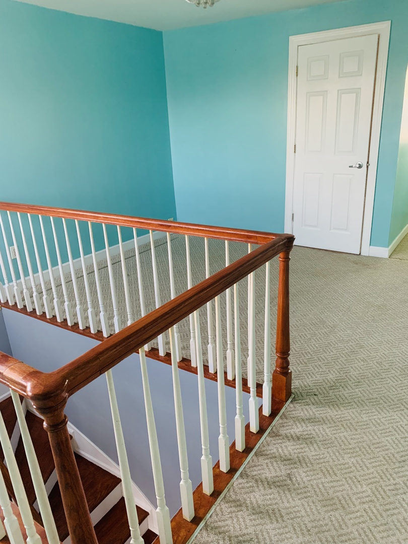 5230 State Road Burbank, IL 60459 - Photo 14 of 26 a view of stairs
