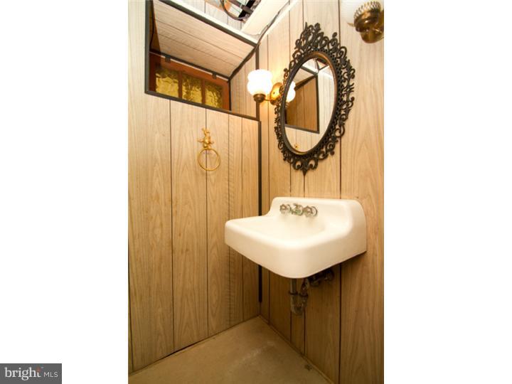 2131 West Ritner Street Philadelphia, PA 19145 - Photo 18 of 24 Gallery Image 18