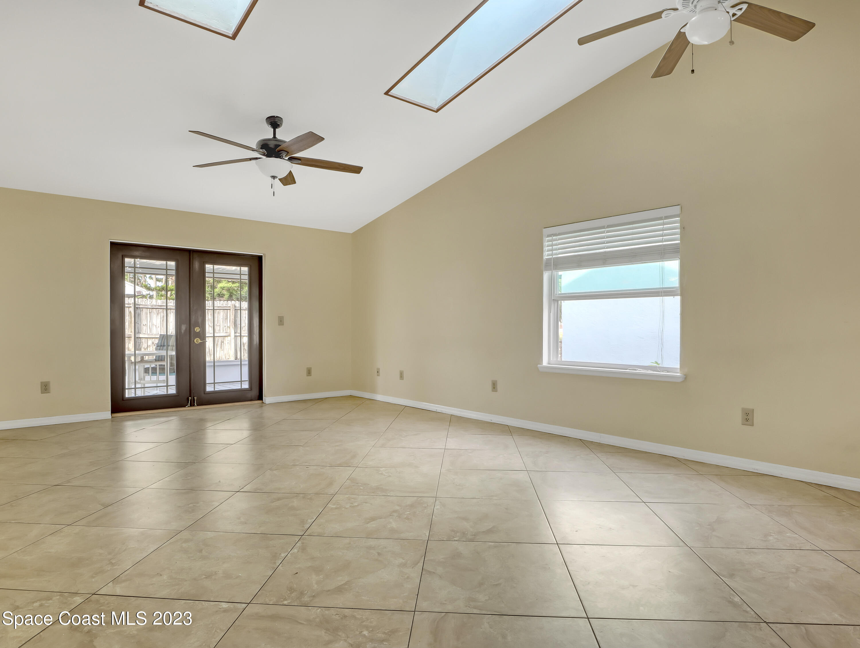 204 Ocean View Lane Indialantic, FL 32903 - Photo 13 of 30 204 Ocean View (10)