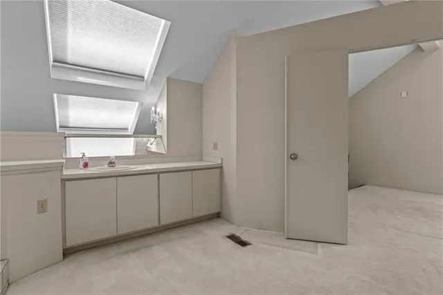 a close view of sink