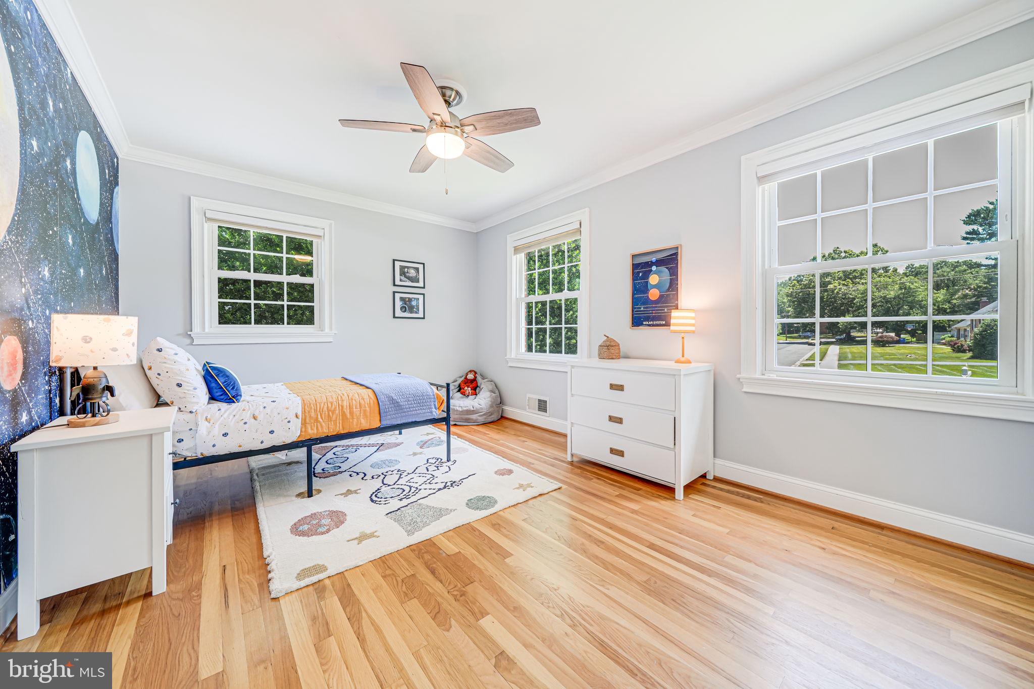 1930 Foxhall Road McLean, VA 22101 - Photo 26 of 62 a living room with furniture and windows