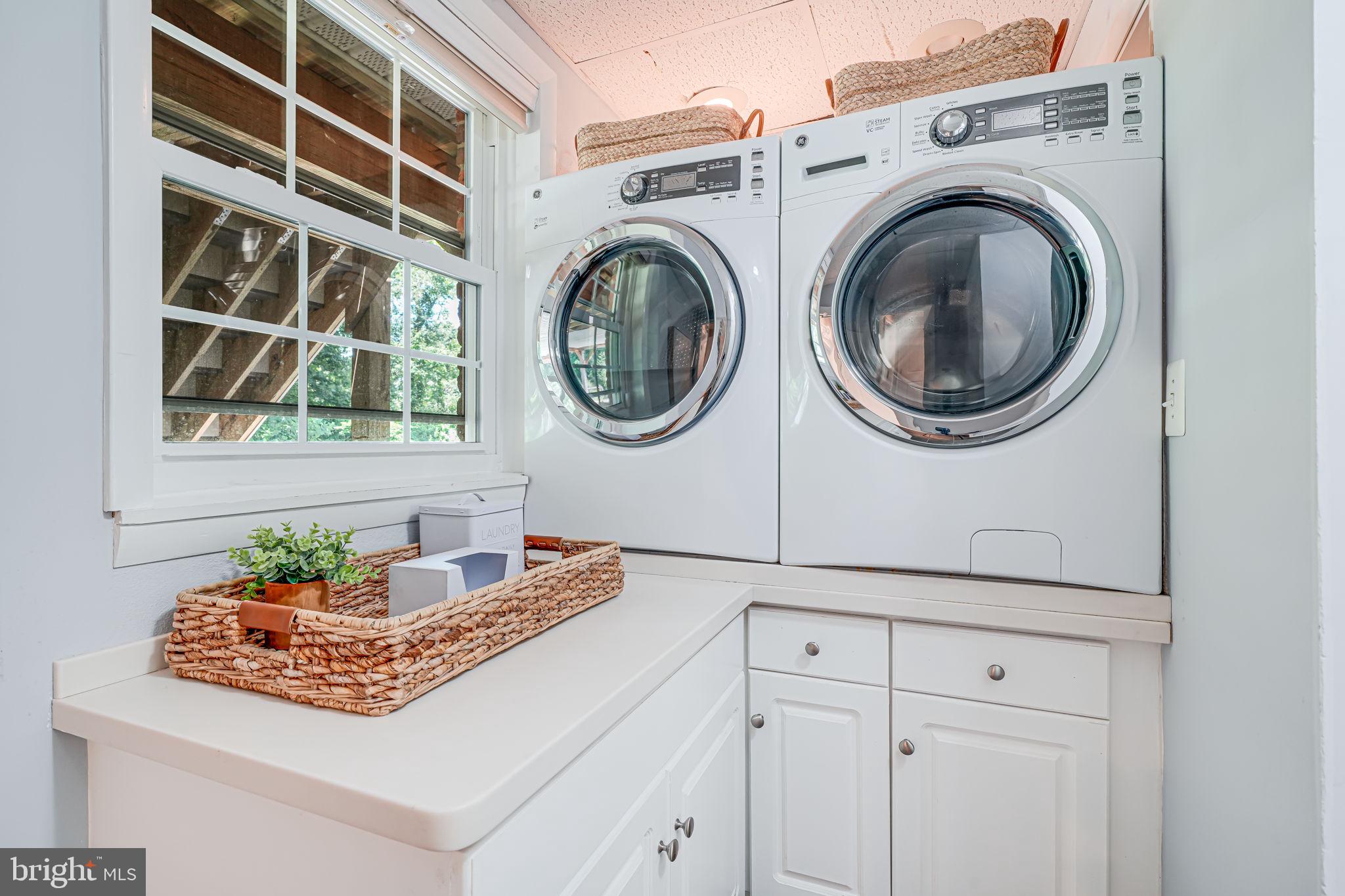 1930 Foxhall Road McLean, VA 22101 - Photo 39 of 62 a living room with furniture and a window