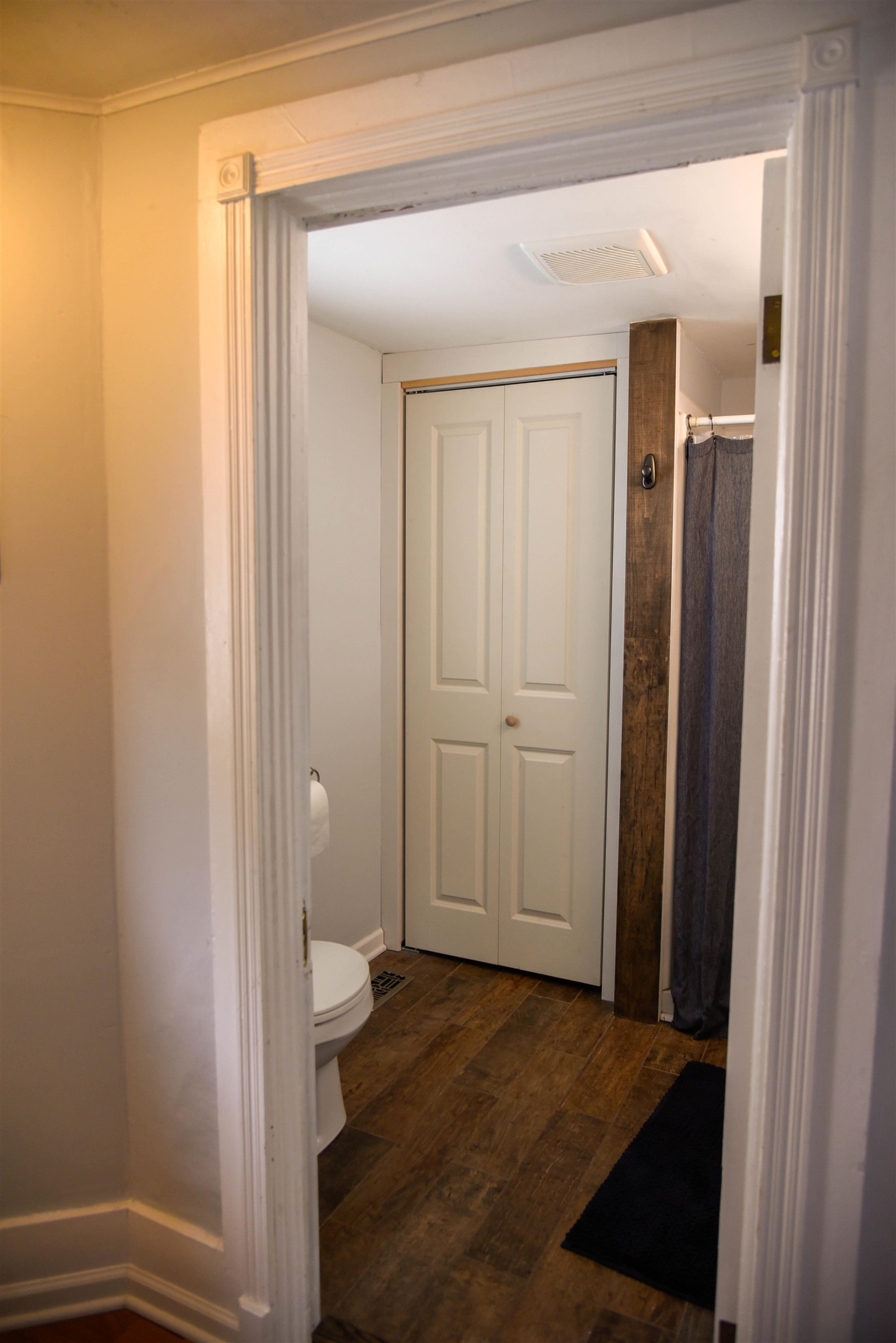 120 North Booth Street Dubuque, IA 52001 - Photo 21 of 26 a view of entryway with bathroom