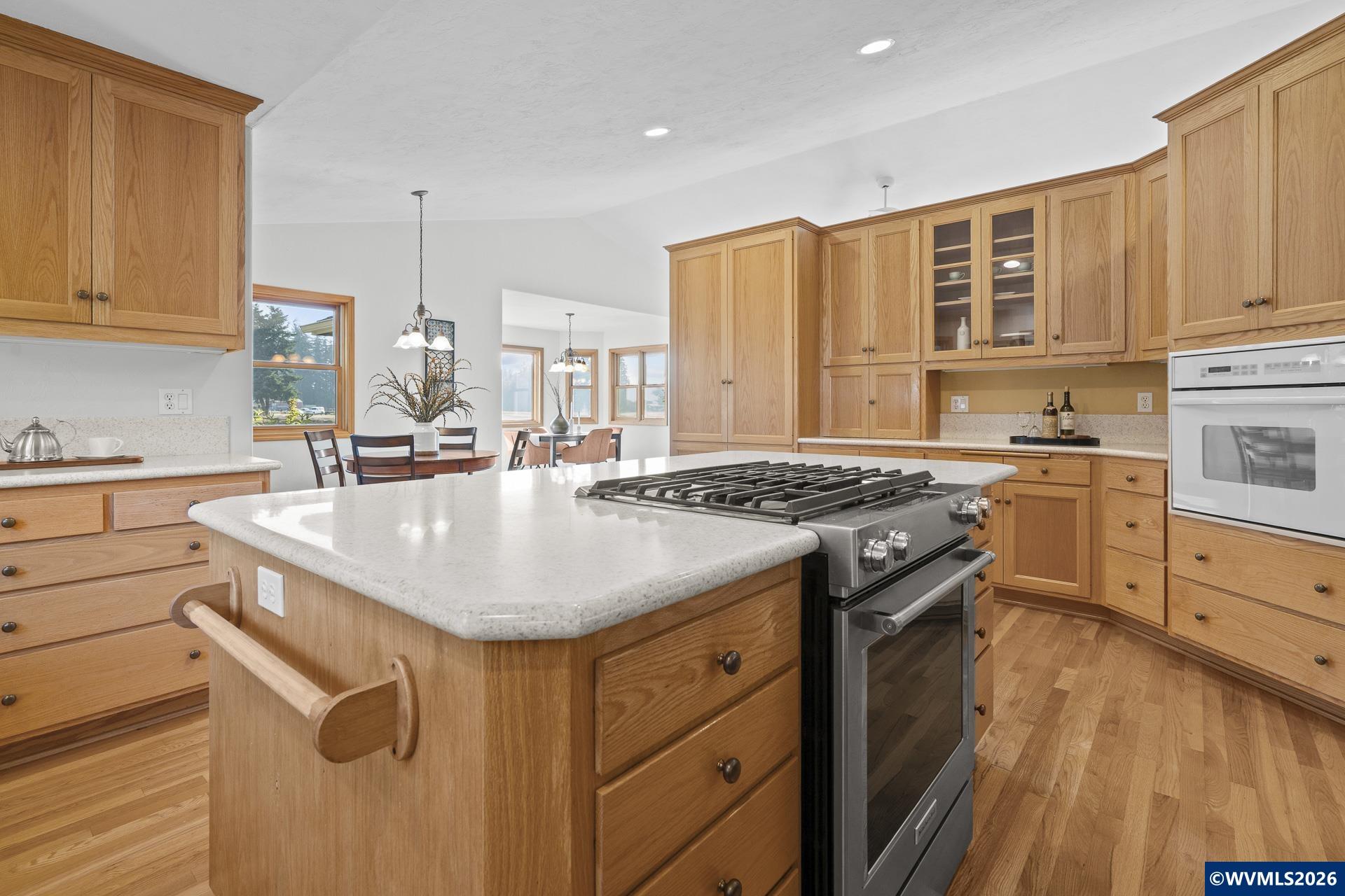 33844 White Oak Road Corvallis, OR 97333 - Photo 8 of 30