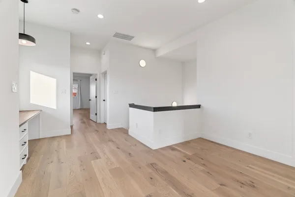 $529,999 | 3802 Commerce Street, Houston, TX 77003