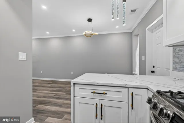 $230,000 | 2927 Ellicott Driveway, Baltimore, MD 21216