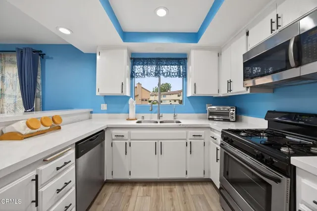 $599,000 | 699 County Square Drive, Unit 2, Ventura, CA 93003