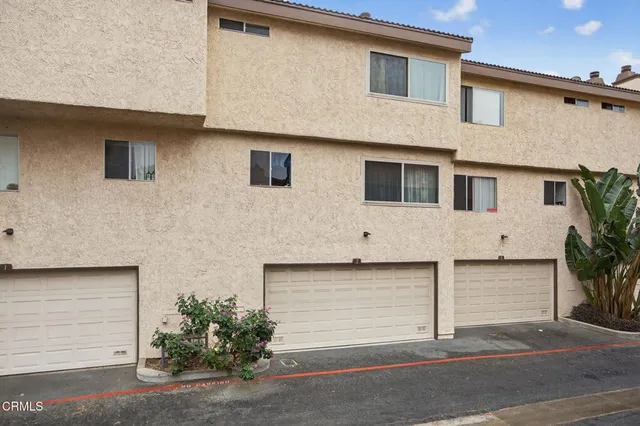$599,000 | 699 County Square Drive, Unit 2, Ventura, CA 93003