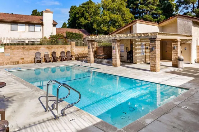 $599,000 | 699 County Square Drive, Unit 2, Ventura, CA 93003