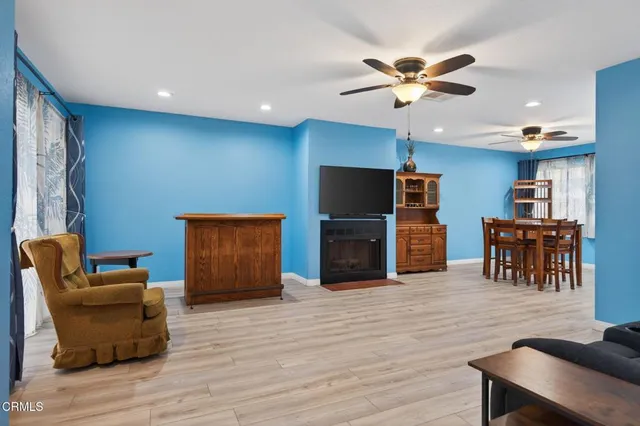 $599,000 | 699 County Square Drive, Unit 2, Ventura, CA 93003