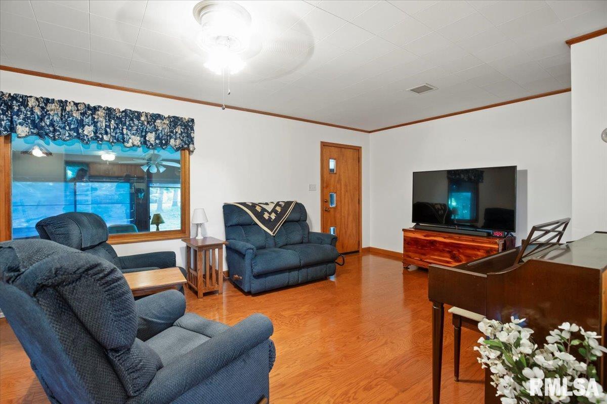 1204 West Main Street Rochester, IL 62563 - Photo 11 of 29