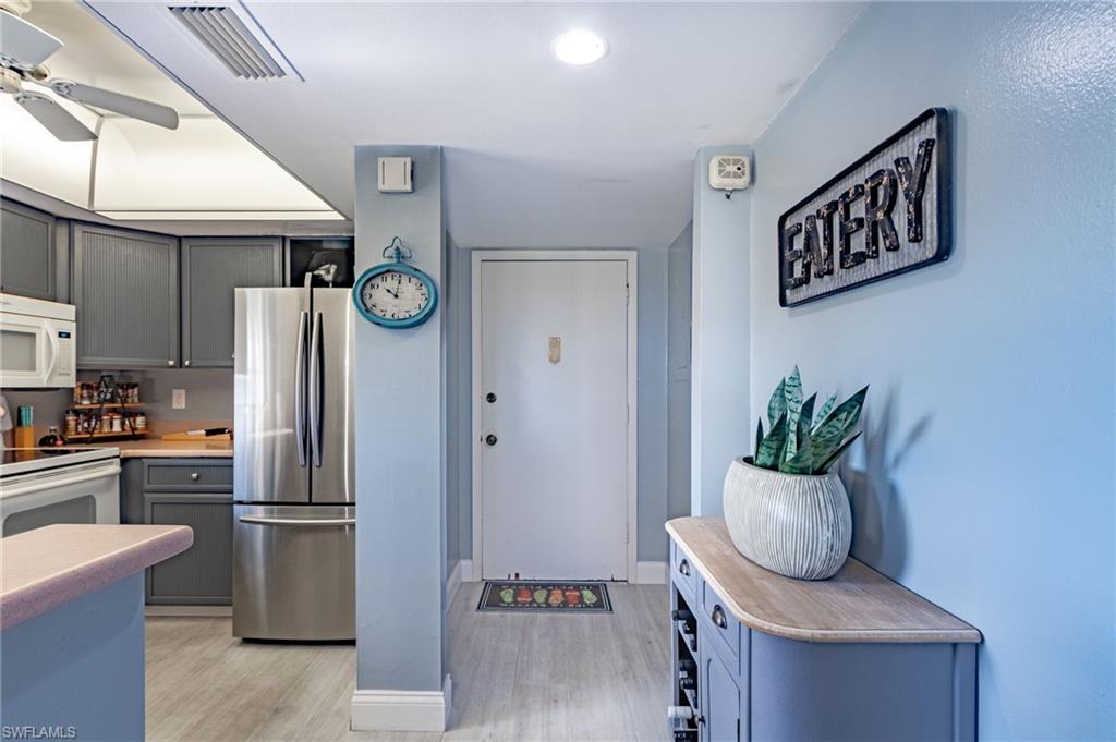 53 High Point Circle West, Unit 310 Naples, FL 34103 - Photo 20 of 29