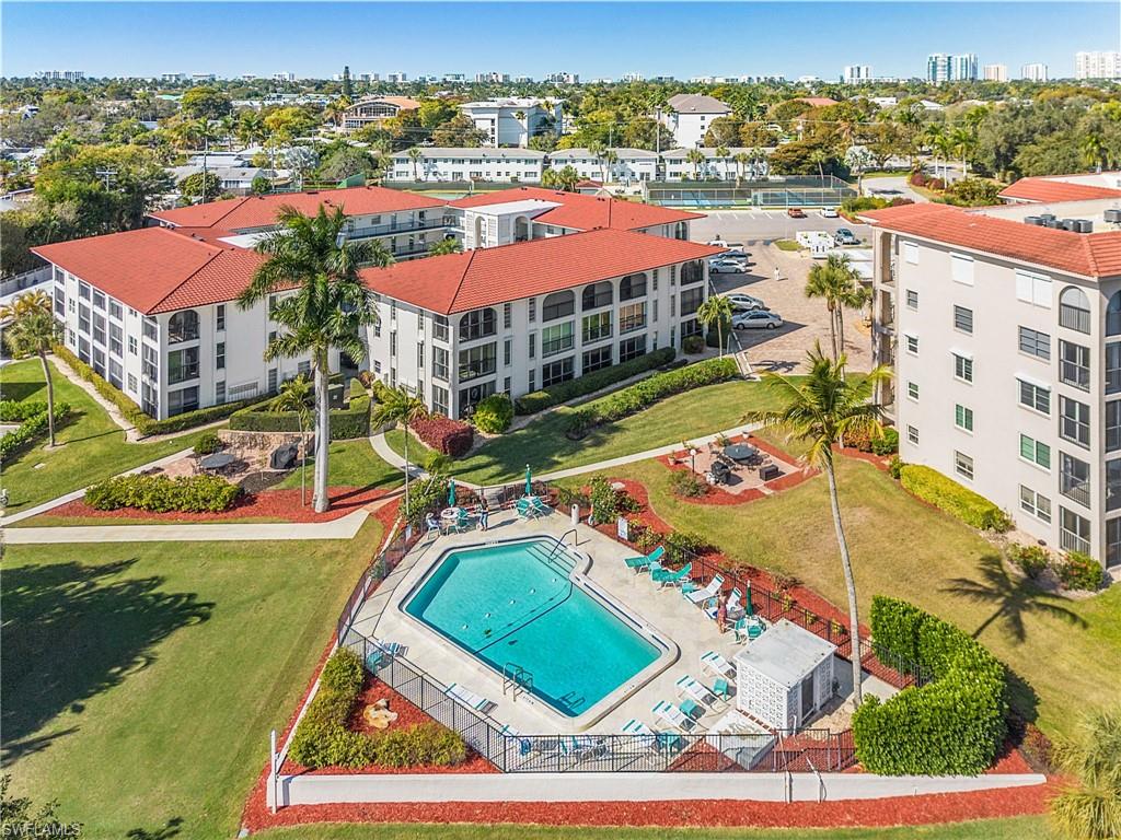 53 High Point Circle West, Unit 310 Naples, FL 34103 - Photo 28 of 29