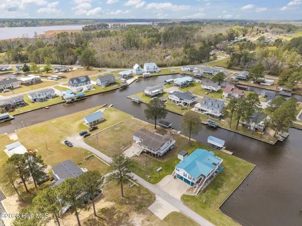$420,000 | 46 Riverview, Chocowinity, NC 27817