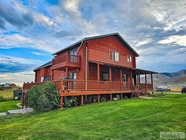 $1,190,000 | 3258 North 3350 West, Moore, ID 83255