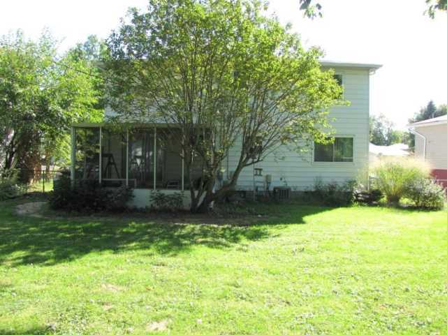 2893 Ronda Road Columbus, OH 43232 - Photo 2 of 12 Gallery Image 2