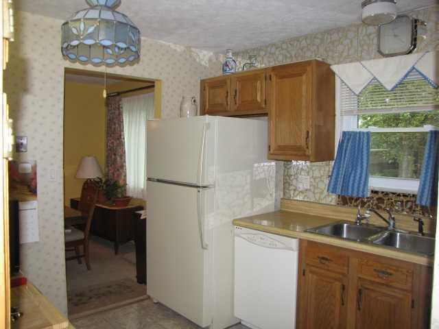 2893 Ronda Road Columbus, OH 43232 - Photo 5 of 12 Gallery Image 5