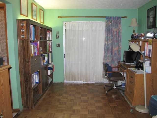 2893 Ronda Road Columbus, OH 43232 - Photo 7 of 12 Gallery Image 7