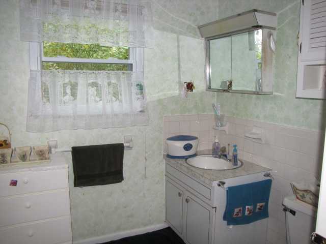 2893 Ronda Road Columbus, OH 43232 - Photo 10 of 12 Gallery Image 10