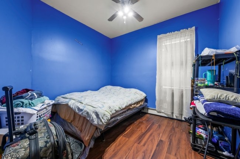 42 Scheerer Avenue Newark, NJ 07112 - Photo 16 of 34