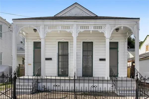 $2,250 | 3618 Baronne Street, New Orleans, LA 70115