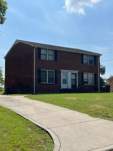 $1,450 | 303 Donna Drive, Unit B, Hendersonville, TN 37075